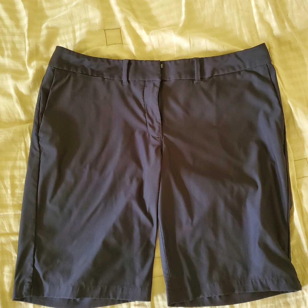 Nike golf shorts